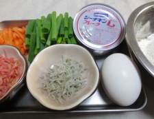ツナチヂミと韓国冷麺　材料