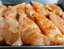 鶏胸肉クリスピーチキン　調理①