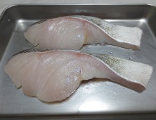 白身魚の甘味噌焼き　材料（鱈）