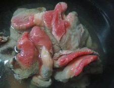 牛肉と野菜の中華スープ煮　【下準備】牛肉