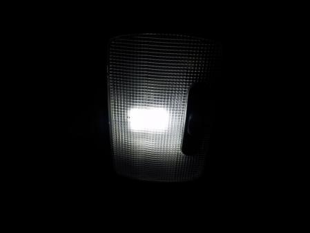 LED_room_light_2013_0903004.jpg