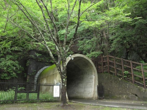 神居古潭の旧函館本線トンネル
