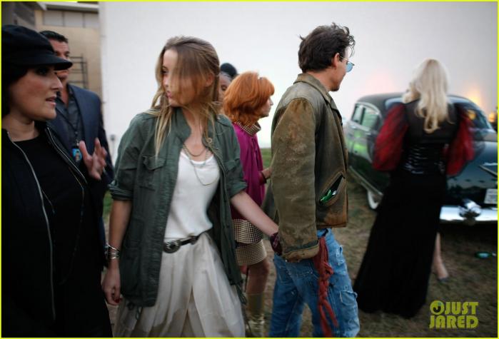 johnny-depp-amber-heard-hold-hands-at-cry-baby-reunion-01.jpg