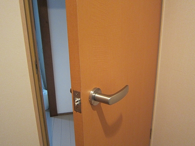室内ドア　鍵の取付